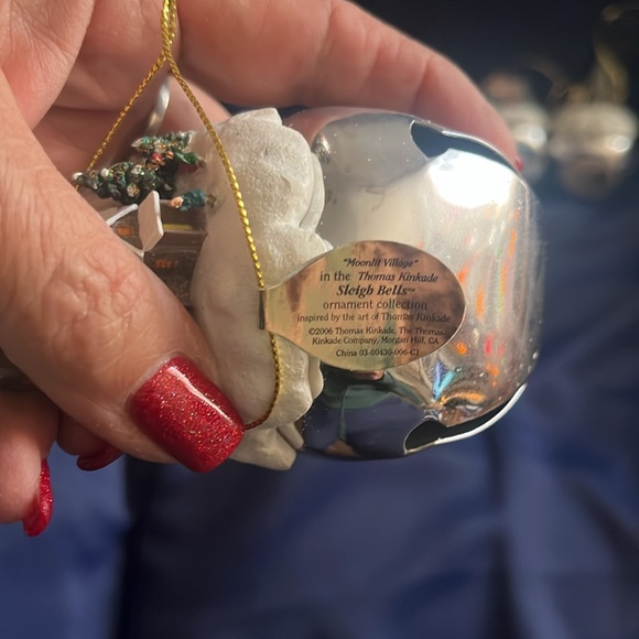 Three Thomas kinkade sleigh bells ornament collectibles - Picture 5 of 6